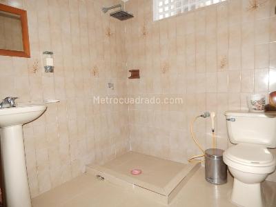 Casa de 5 alcobas en venta en San Jose, Barranquilla, 285 m² · foto 9 de 16