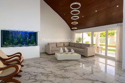Casa de 4 alcobas en venta en Nuevo Horizonte, Barranquilla, 502 m² · foto 2 de 16