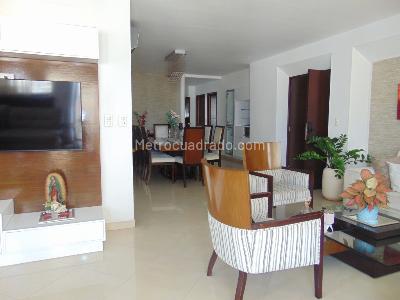 Apartamento de 3 alcobas en venta en Bocagrande, Cartagena, 215 m² · foto 3 de 20