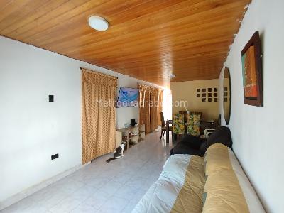 Casa en venta en La Floresta, Barranquilla · foto 2 de 13