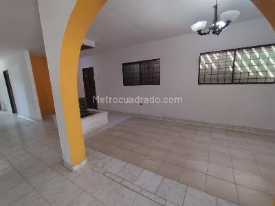 Casa de 5 alcobas en venta en Universal, Barranquilla, 223 m² · foto 6 de 18