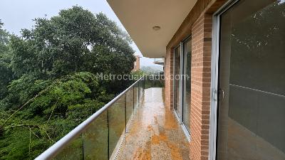 Apartamento de 3 alcobas en arriendo en Serena Del Mar, Cartagena, 94 m² · foto 2 de 18