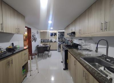 Casa de 4 alcobas en venta en Manga, Cartagena, 180 m² · foto 8 de 20