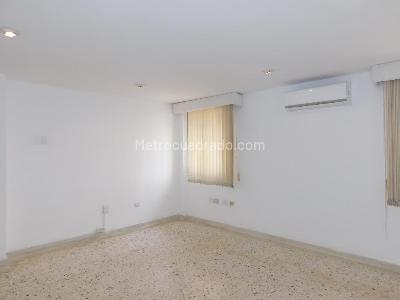 Apartamento de 3 alcobas en venta en Alto Prado, Barranquilla, 240 m² · foto 19 de 20