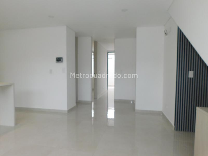 Piso – Barranquilla, El Poblado, Riomar - Más