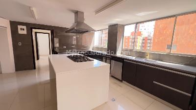 Apartamento de 4 alcobas en venta en Riomar, Barranquilla, 335 m² · foto 8 de 20