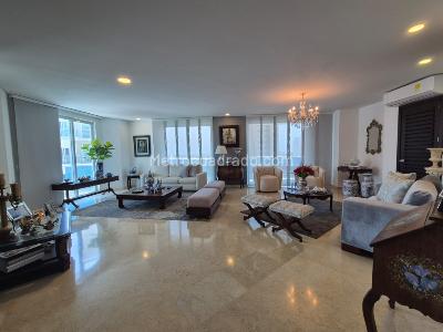Apartamento de 3 alcobas en venta en Altos De Riomar, Barranquilla, 246 m² · foto 2 de 14