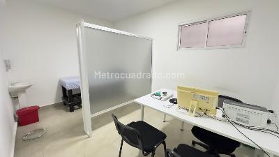 Casa de 5 alcobas en arriendo en Ciudad Jardin, Barranquilla, 750 m² · foto 13 de 20