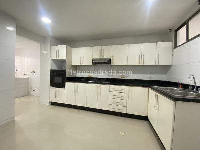 Apartamento de 3 alcobas en venta en San Vicente, Barranquilla, 137 m² · foto 7 de 20