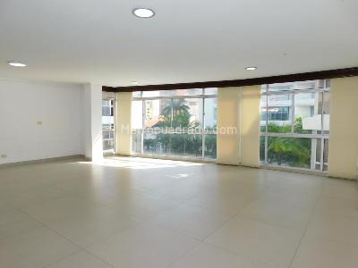 Apartamento de 3 alcobas en arriendo en Altos De Riomar, Barranquilla, 172 m² · foto 2 de 20