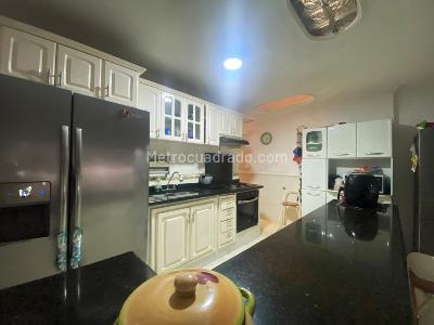 Casa de 3 alcobas en venta en El Limoncito, Barranquilla, 240 m² · foto 6 de 16