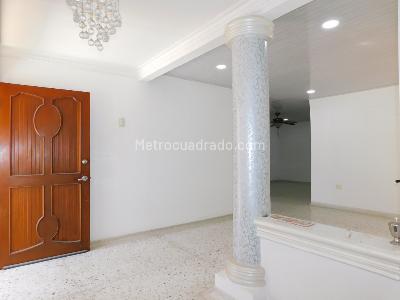 Casa de 3 alcobas en venta en Paraiso, Barranquilla, 240 m² · foto 3 de 20