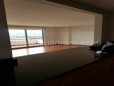 Apartamento de 3 alcobas en venta en Altos Usaquen, Bogotá, 158 m² · foto 2 de 10