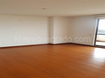 Apartamento de 3 alcobas en venta en Altos Usaquen, Bogotá, 158 m² · foto 5 de 10