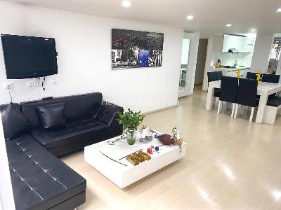 Apartamento de 2 alcobas en venta en Chico Reservado, Bogotá, 128 m² · foto 10 de 18