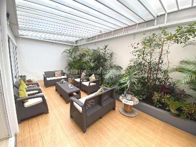 Apartamento de 2 alcobas en venta en Chico Reservado, Bogotá, 128 m² · foto 9 de 18