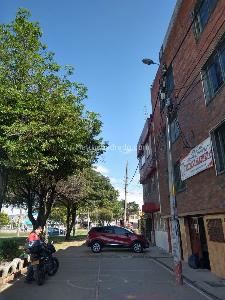 Casa de 5 alcobas en venta en Suba Aures Ii, Bogotá, 520 m² · foto 2 de 18