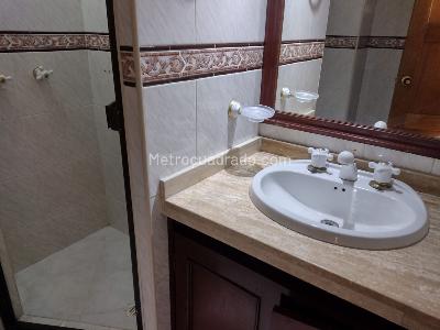 Apartamento de 2 alcobas en venta en Parque Del Chico, Bogotá, 95 m² · foto 10 de 11