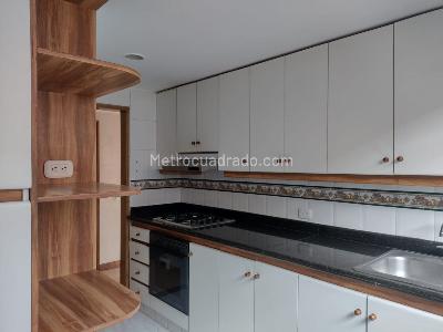 Apartamento de 2 alcobas en venta en Parque Del Chico, Bogotá, 95 m² · foto 4 de 11