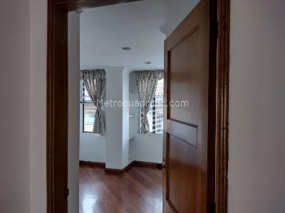 Apartamento de 2 alcobas en venta en Parque Del Chico, Bogotá, 95 m² · foto 5 de 11
