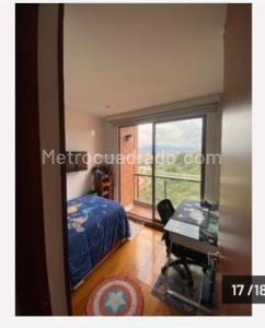 Apartamento de 3 alcobas en venta en Altos De La Colina, Bogotá, 170 m² · foto 15 de 17