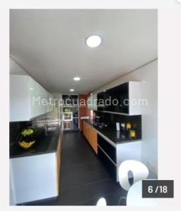 Apartamento de 3 alcobas en venta en Altos De La Colina, Bogotá, 170 m² · foto 7 de 17