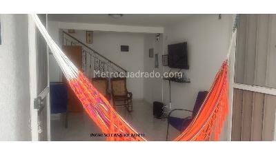 Casa de 2 alcobas en venta en Ricaurte, Girardot, 72 m² · foto 12 de 16