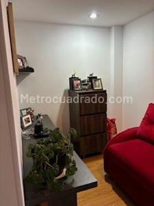 Apartaestudio en venta en Los Cedros Oriental Cedritos, Bogotá, 55 m² · foto 3 de 19