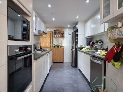 Apartamento de 3 alcobas en venta en Bosque Medina, Bogotá, 229 m² · foto 9 de 10