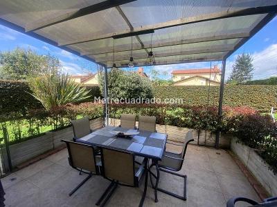 Casa de 4 alcobas en venta en La Balsa, Chía, 1000 m² · foto 2 de 15