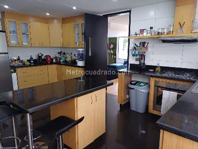 Apartamento de 2 alcobas en venta en Chico, Bogotá, 153 m² · foto 6 de 12