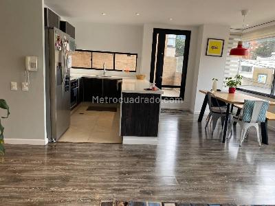 Apartamento de 2 alcobas en venta en Rincon Santa Paula, Bogotá, 119 m² · foto 5 de 11