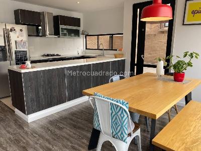 Apartamento de 2 alcobas en venta en Rincon Santa Paula, Bogotá, 119 m² · foto 6 de 11