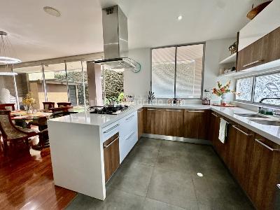 Casa de 4 alcobas en arriendo en Villa De Los Pinos, Cajicá, 230 m² · foto 12 de 20