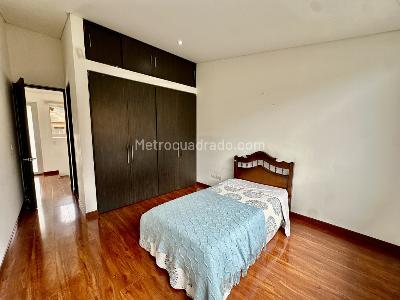 Casa de 4 alcobas en arriendo en Villa De Los Pinos, Cajicá, 230 m² · foto 19 de 20