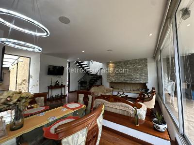 Casa de 4 alcobas en arriendo en Villa De Los Pinos, Cajicá, 230 m² · foto 2 de 20
