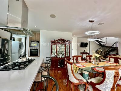 Casa de 4 alcobas en arriendo en Villa De Los Pinos, Cajicá, 230 m² · foto 3 de 20