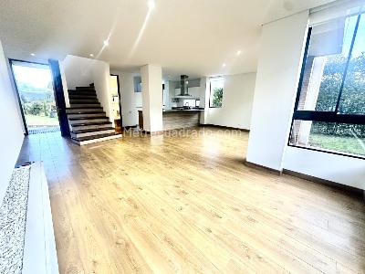 Casa de 3 alcobas en venta en Cajica Via Zipaquiera, Cajicá, 174 m² · foto 11 de 20