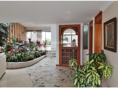 Casa de 4 alcobas en venta en Puente Largo, Bogotá, 434 m² · foto 2 de 6