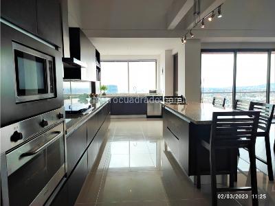 Apartamento de 4 alcobas en venta en Cerro De Los Alpes, Bogotá, 350 m² · foto 14 de 20