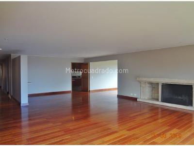 Apartamento de 3 alcobas en venta en Altos Del Retiro, Bogotá, 320 m² · foto 9 de 20