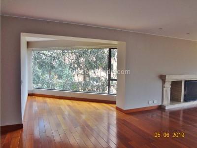 Apartamento de 3 alcobas en venta en Altos Del Retiro, Bogotá, 320 m² · foto 11 de 20