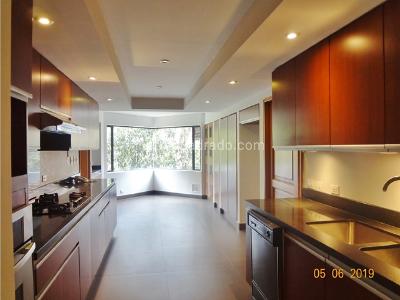 Apartamento de 3 alcobas en venta en Altos Del Retiro, Bogotá, 320 m² · foto 13 de 20