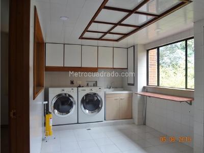Apartamento de 3 alcobas en venta en Altos Del Retiro, Bogotá, 320 m² · foto 15 de 20