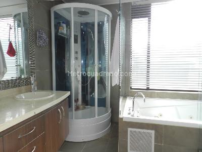 Apartamento de 3 alcobas en venta en Los Lagartos, Bogotá, 180 m² · foto 15 de 19