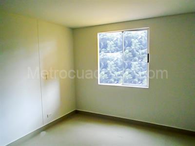 Apartamento en arriendo en El Poblado, Medellín · foto 8 de 18