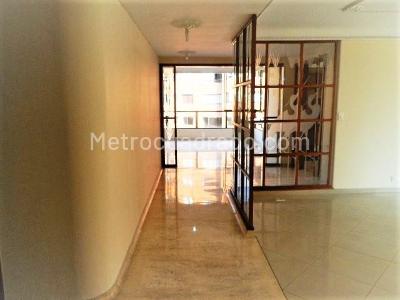 Apartamento en venta en El Poblado, Medellín · foto 5 de 20