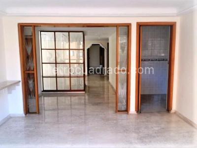 Apartamento en venta en El Poblado, Medellín · foto 6 de 20