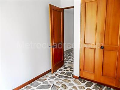 Apartamento de 3 alcobas en arriendo en El Poblado, Medellín, 146 m² · foto 11 de 17