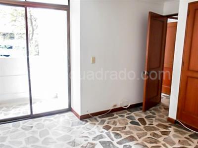 Apartamento de 3 alcobas en arriendo en El Poblado, Medellín, 146 m² · foto 13 de 17